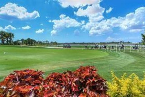 Villa ou maison à louer à Bradenton, Floride: 3 chambres, 178.84 m2 № 2400400 - photo 6