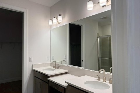 Villa ou maison à louer à Bradenton, Floride: 3 chambres, 178.84 m2 № 2400400 - photo 27