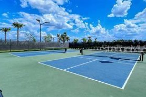Villa ou maison à louer à Bradenton, Floride: 3 chambres, 178.84 m2 № 2400400 - photo 4