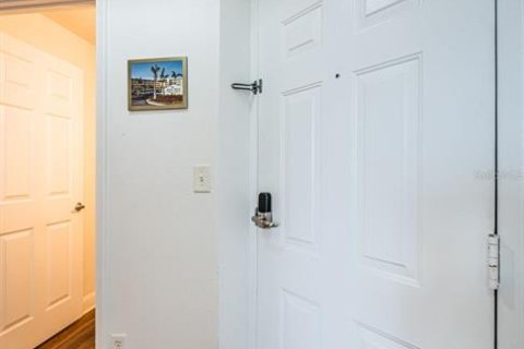 Condominio en venta en Saint Petersburg, Florida, 1 dormitorio, 47.01 m2 № 2221688 - foto 10