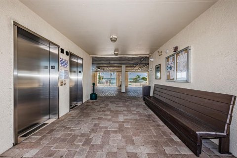 Condominio en venta en Saint Petersburg, Florida, 1 dormitorio, 47.01 m2 № 2221688 - foto 8