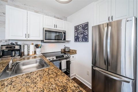 Condominio en venta en Saint Petersburg, Florida, 1 dormitorio, 47.01 m2 № 2221688 - foto 23