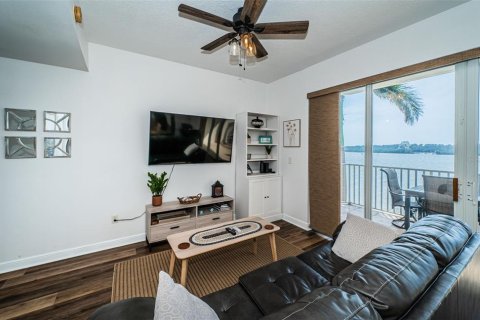 Condominio en venta en Saint Petersburg, Florida, 1 dormitorio, 47.01 m2 № 2221688 - foto 15