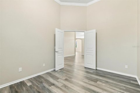 House in Winter Springs, Florida 4 bedrooms, 295.43 sq.m. № 2416469 - photo 22