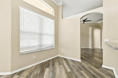 House in Winter Springs, Florida 4 bedrooms, 295.43 sq.m. № 2416469 - photo 13