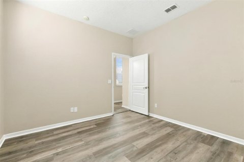 House in Winter Springs, Florida 4 bedrooms, 295.43 sq.m. № 2416469 - photo 23