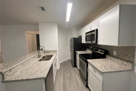 Copropriété à louer à Altamonte Springs, Floride: 2 chambres, 91.23 m2 № 1869525 - photo 5