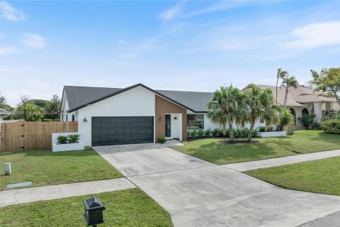 Villa ou maison à vendre à Boca Raton, Floride: 4 chambres, 195.09 m2 № 1965323 - photo 2
