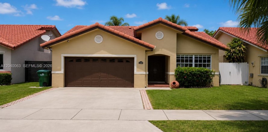 Casa en Miami, Florida 4 dormitorios, 157.28 m2 № 2087915