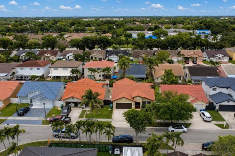 Casa en venta en Miami, Florida, 4 dormitorios, 157.28 m2 № 2087915 - foto 6