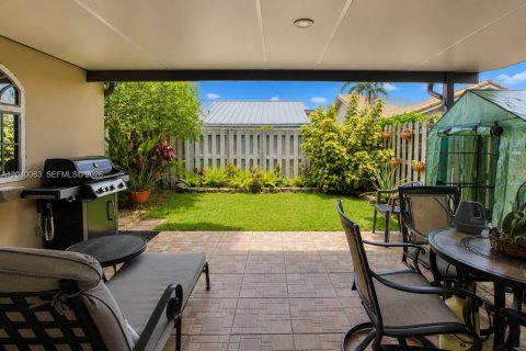 Casa en venta en Miami, Florida, 4 dormitorios, 157.28 m2 № 2087915 - foto 23