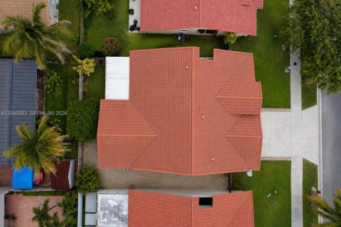 Casa en venta en Miami, Florida, 4 dormitorios, 157.28 m2 № 2087915 - foto 4
