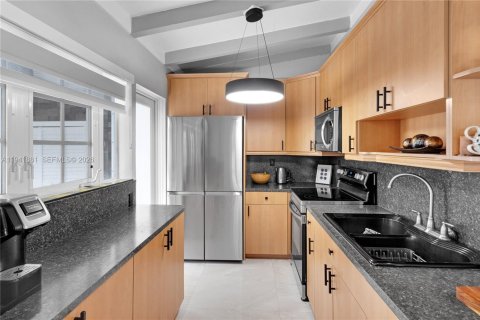 Casa en venta en Fort Lauderdale, Florida, 3 dormitorios, 133.59 m2 № 2000669 - foto 12