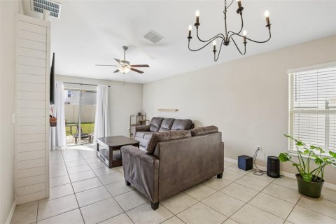 House in Sun City Center, Florida 3 bedrooms, 134.8 sq.m. № 2196949 - photo 4