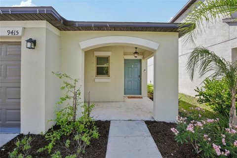 House in Sun City Center, Florida 3 bedrooms, 134.8 sq.m. № 2196949 - photo 2