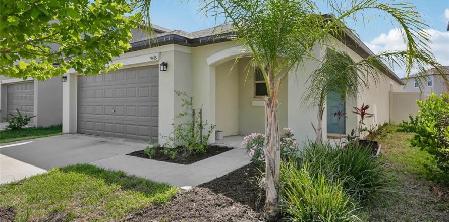 House in Sun City Center, Florida 3 bedrooms, 134.8 sq.m. № 2196949