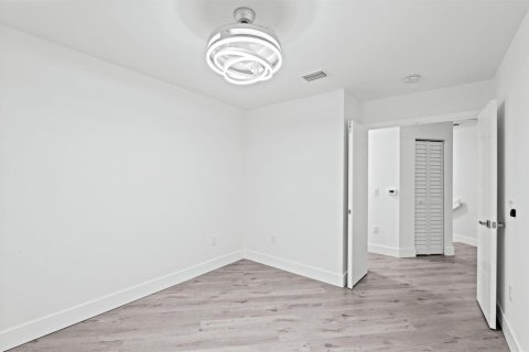 Condominio en venta en Boynton Beach, Florida, 3 dormitorios, 123.19 m2 № 2190880 - foto 10