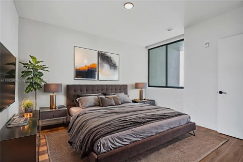 Townhouse in Miami, Florida 3 bedrooms, 202.62 sq.m. № 1953668 - photo 16