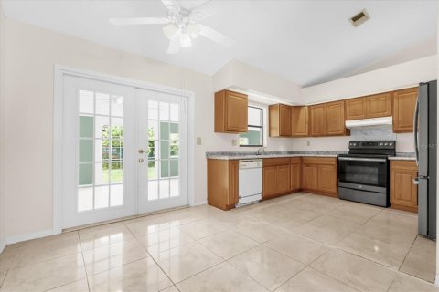 Casa en venta en Kissimmee, Florida, 3 dormitorios, 180.23 m2 № 1900537 - foto 10