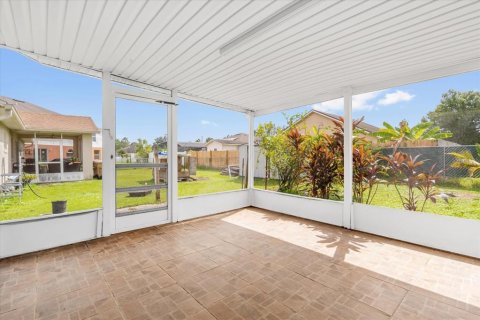 Casa en venta en Kissimmee, Florida, 3 dormitorios, 180.23 m2 № 1900537 - foto 24