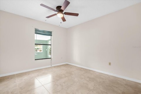 Casa en venta en Kissimmee, Florida, 3 dormitorios, 180.23 m2 № 1900537 - foto 12