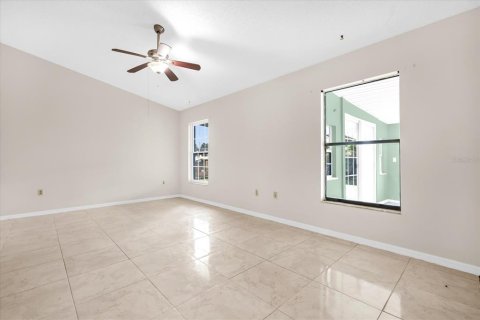 Casa en venta en Kissimmee, Florida, 3 dormitorios, 180.23 m2 № 1900537 - foto 6