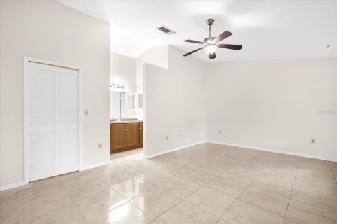 Casa en venta en Kissimmee, Florida, 3 dormitorios, 180.23 m2 № 1900537 - foto 15