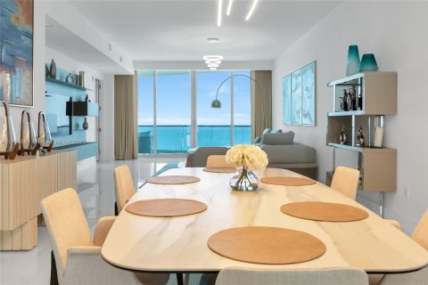 Condo in Sunny Isles Beach, Florida, 3 bedrooms  № 1482418 - photo 10