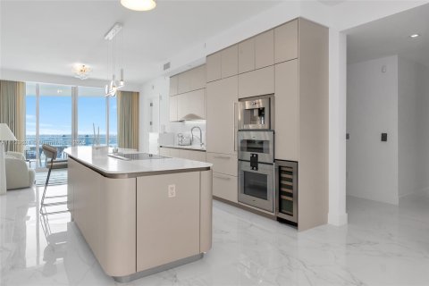 Condo in Sunny Isles Beach, Florida, 3 bedrooms  № 1482418 - photo 26