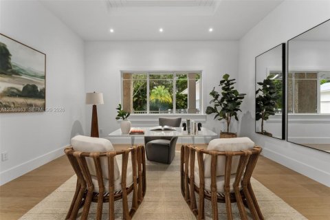 Villa ou maison à vendre à Pinecrest, Floride: 7 chambres, 630.06 m2 № 2411042 - photo 11