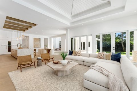 Villa ou maison à vendre à Pinecrest, Floride: 7 chambres, 630.06 m2 № 2411042 - photo 10