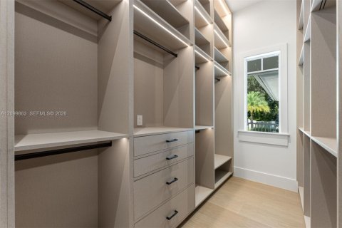 Villa ou maison à vendre à Pinecrest, Floride: 7 chambres, 630.06 m2 № 2411042 - photo 17