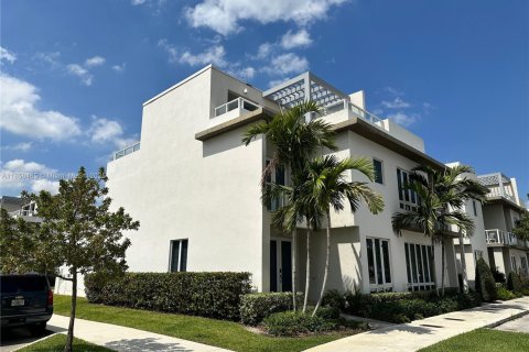 Townhouse in LANDMARK in Doral, Florida 4 bedrooms, 172.98 sq.m. № 1858641 - photo 1