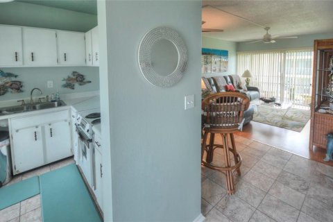 Condominio en venta en Daytona Beach, Florida, 1 dormitorio, 66.43 m2 № 1894972 - foto 2
