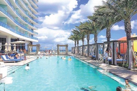 Condominio en venta en Hollywood, Florida, 2 dormitorios, 104.61 m2 № 2020915 - foto 30