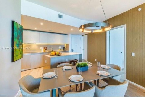 Condominio en venta en Hollywood, Florida, 2 dormitorios, 104.61 m2 № 2020915 - foto 5