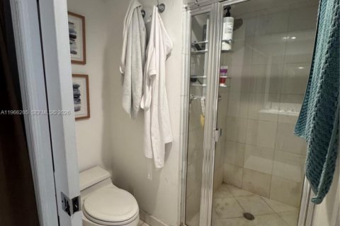 Copropriété à vendre à Aventura, Floride: 2 chambres, 101.36 m2 № 2028529 - photo 16