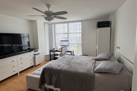 Copropriété à vendre à Aventura, Floride: 2 chambres, 101.36 m2 № 2028529 - photo 13