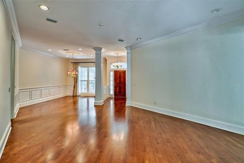 House in Gainesville, Florida 5 bedrooms, 275.36 sq.m. № 1602664 - photo 7