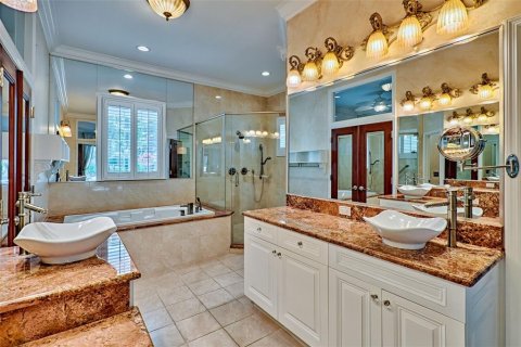 House in Gainesville, Florida 5 bedrooms, 275.36 sq.m. № 1602664 - photo 22