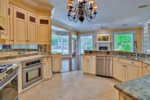 House in Gainesville, Florida 5 bedrooms, 275.36 sq.m. № 1602664 - photo 9