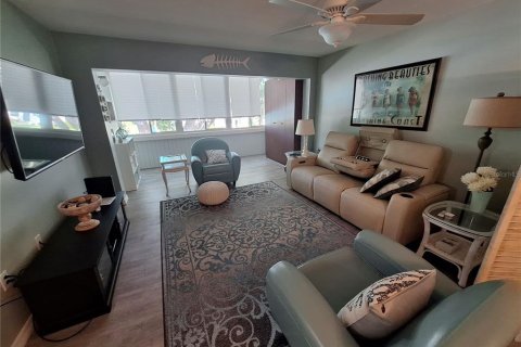 Copropriété à louer à Port Charlotte, Floride: 1 chambre, 62.43 m2 № 2116670 - photo 3