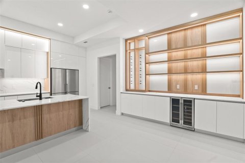 Купить виллу или дом в Малабар, Флорида 13 комнат, 318.38м2, № 1912571 - фото 16