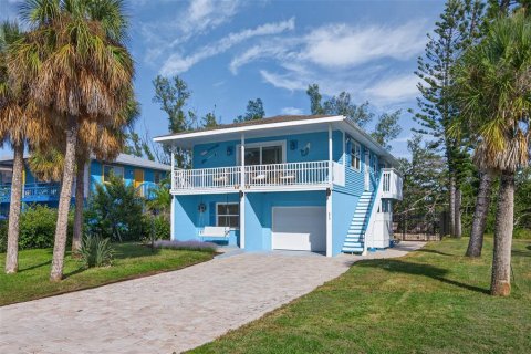 House in Holmes Beach, Florida 2 bedrooms, 96.62 sq.m. № 2095128 - photo 2