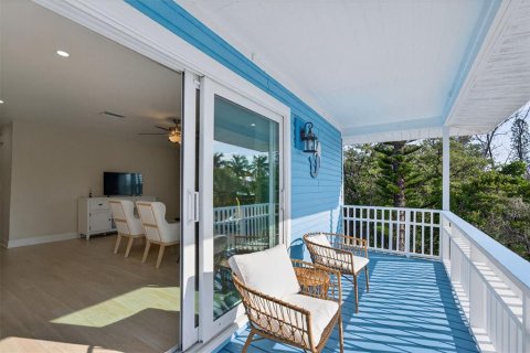 House in Holmes Beach, Florida 2 bedrooms, 96.62 sq.m. № 2095128 - photo 23