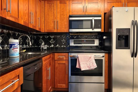 Condominio en venta en Plantation, Florida, 1 dormitorio, 63.17 m2 № 2011639 - foto 3