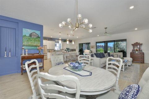 House in Palmetto, Florida 3 bedrooms, 285.4 sq.m. № 2110524 - photo 16