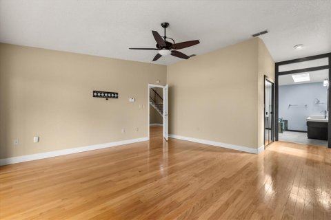 House in Lakeland, Florida 3 bedrooms, 305.28 sq.m. № 1806590 - photo 12