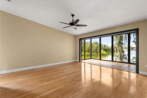 House in Lakeland, Florida 3 bedrooms, 305.28 sq.m. № 1806590 - photo 11