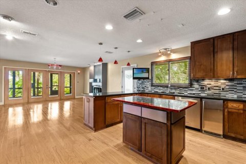House in Lakeland, Florida 3 bedrooms, 305.28 sq.m. № 1806590 - photo 14